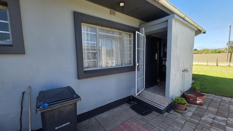 4 Bedroom Property for Sale in Klein Brak Western Cape